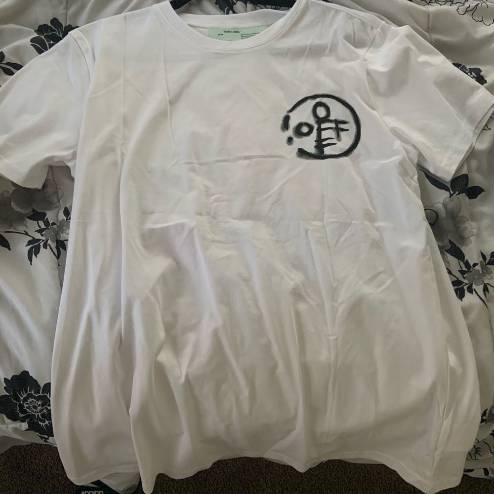 Off white tee